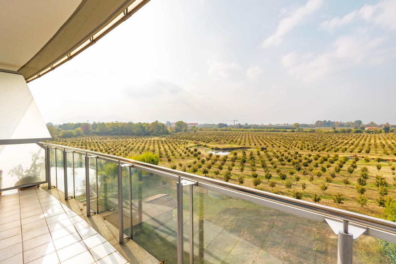 Glass House Cuneo Exterior foto